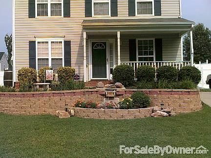 Springtime is coming!
						:
						Soon the flowers will be blooming. Drive by as the front yard comes to life.