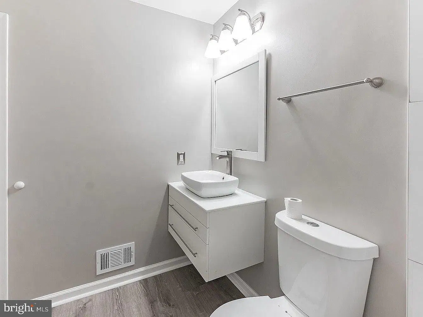 3 bed, 2.5 bath, 1540 sqft, $3,000 — Photo 4