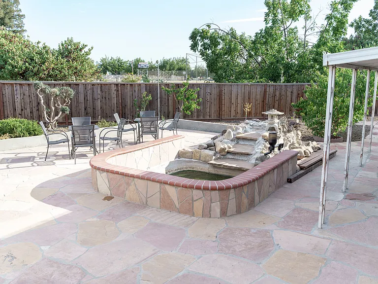 2120 Doxey Dr — Photo 19