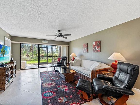 2nd image of 5741 Deauville Cir APT F104