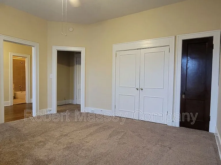 103 S Bayly Ave #2 — Photo 4