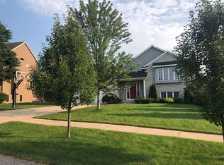 3261 Camrose Dr, Hudsonville, MI 49426