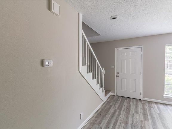 3rd image of 10011 Cantertrot Dr
