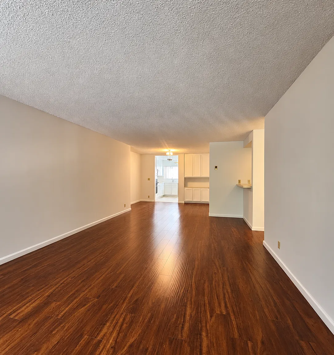 2 bed, 2.5 bath, 1300 sqft, $3,345 — Photo 2