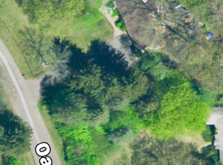 23640 Oak Glen Dr, Southfield, MI 48033