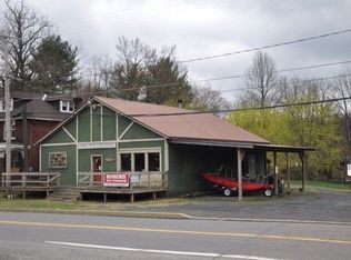 22 Hughes St, New Ringgold, PA 17960