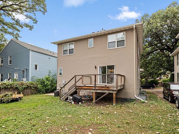 3rd image of 3120 4th St SE