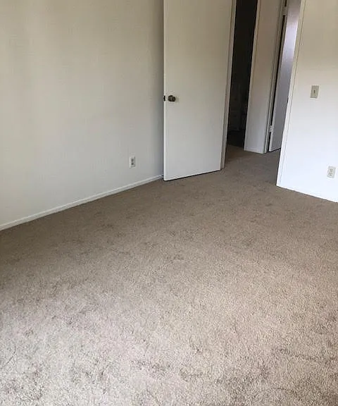 Siesta Village Apartments — Photo 11