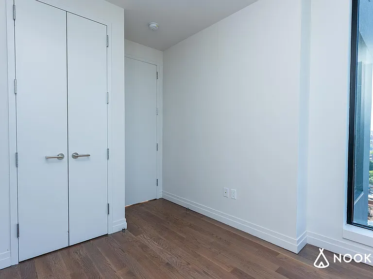 260 Knickerbocker Ave #8A — Photo 10