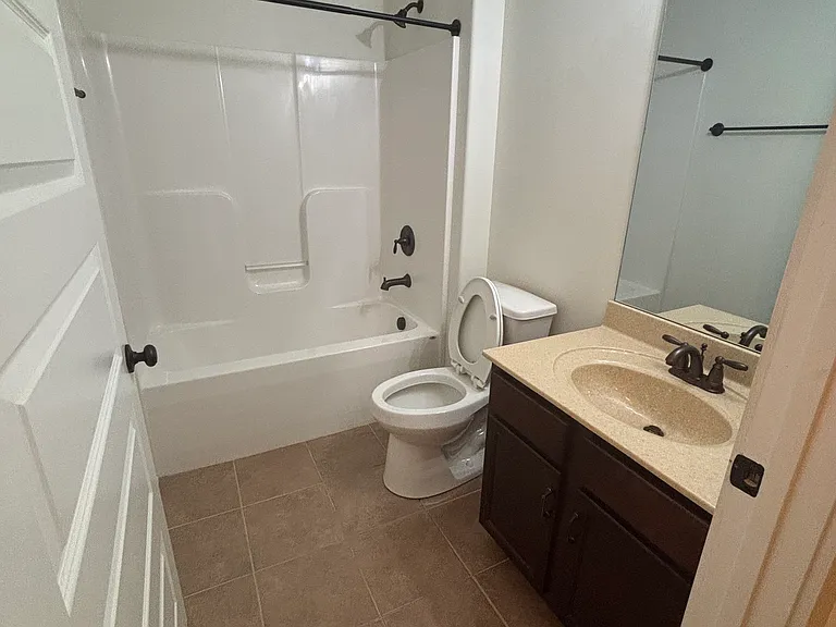 1503 Joy St SE — Photo 6