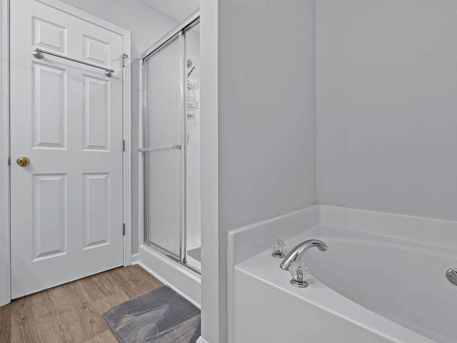 4 bed, 3.0 bath, 1959 sqft, $1,035 — Photo 3