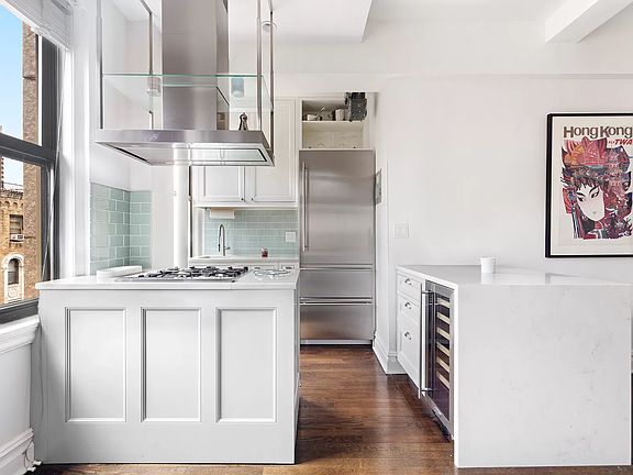 4th image of 243 W End Ave #1612/1614