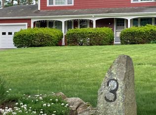 3 Harvard Ct APT 2, Acton, MA 01720