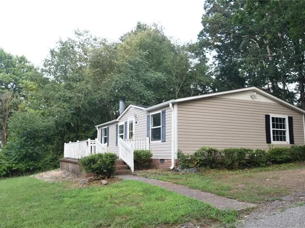 1050 Ada Ave, Winston Salem, NC 27105