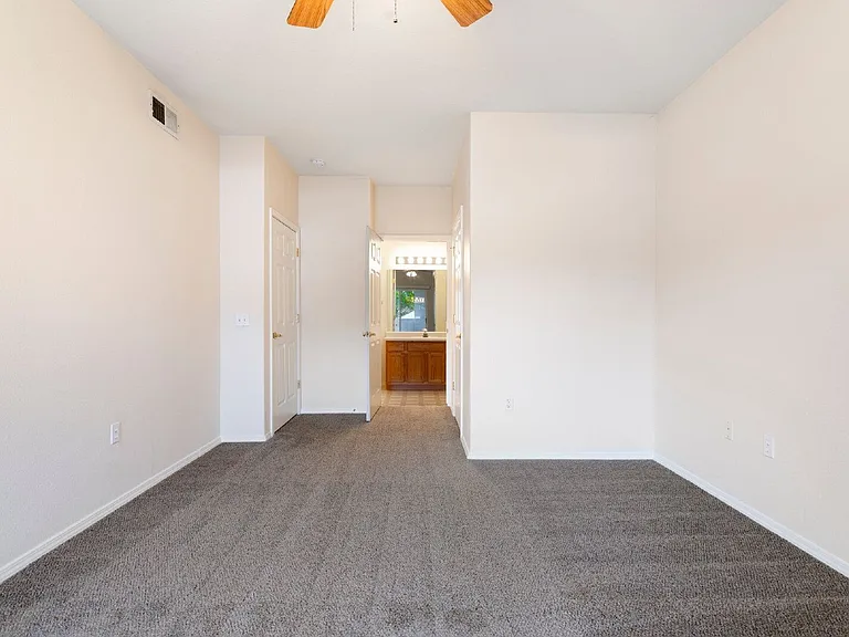 3625 Strawberry Field Grv #D — Photo 21