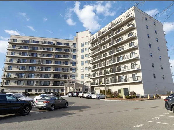 133 Commander Shea Blvd APT 219, Quincy, MA 02171