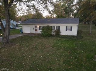 5663 Fairland Rd, Clinton, OH 44216