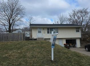 7169 Clay Ave, Inver Grove Heights, MN 55076