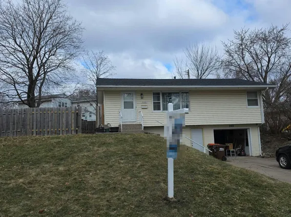 7169 Clay Ave, Inver Grove Heights, MN 55076