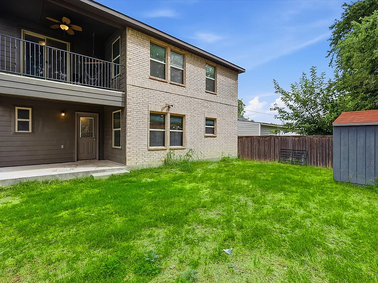 1804 Glenmore Ave — Photo 21