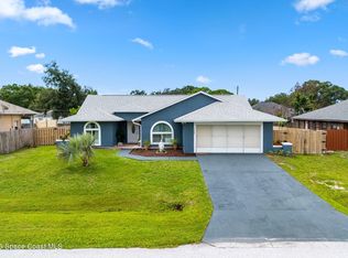 1008 Flower St NW, Palm Bay, FL 32907