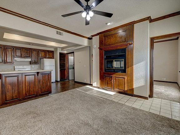 4th image of 10400 N Council Rd #304