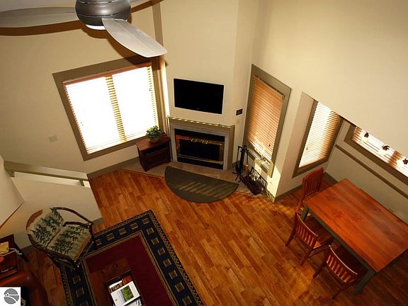 4th image of 12475 Wintergreen Dr