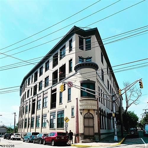 1st image of 550-564 Gregory Ave APT B8