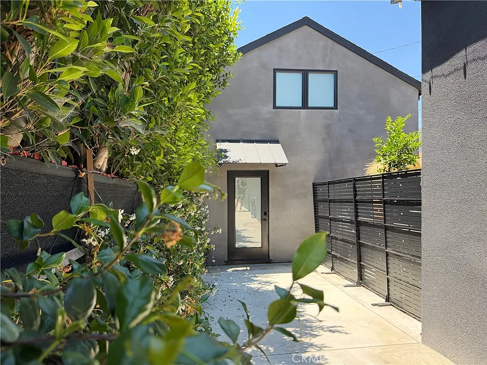 2536 Mayfield Ave #1/2