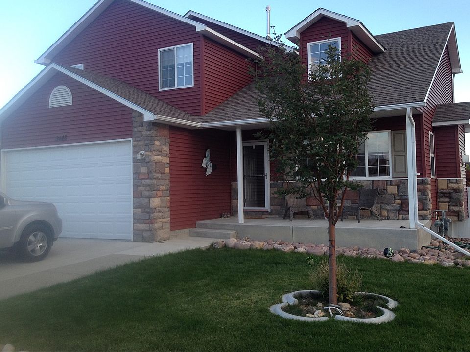 Beautiful 2 story home!
