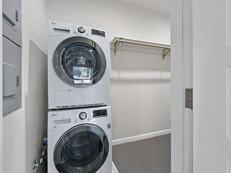 3110 Red River St #116 — Photo 4