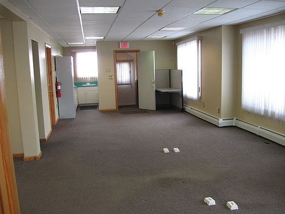 4th image of 941 Park Ave
