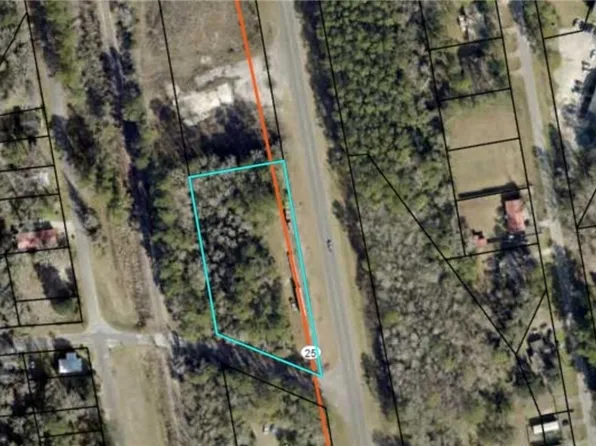 820 S Lee St, Kingsland, GA 31548