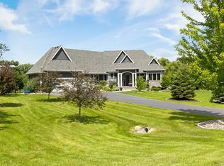 465 Lakeview Pkwy, Mound, MN 55364