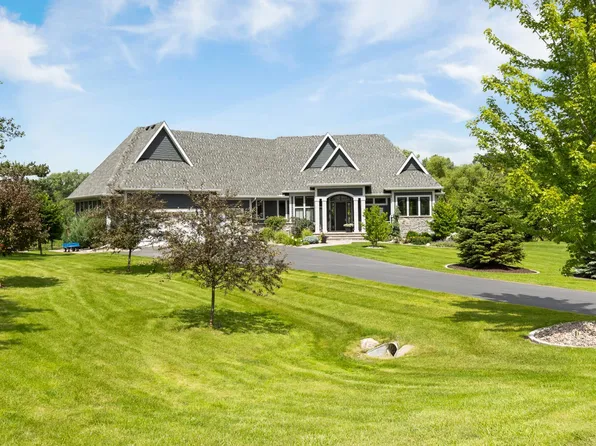 465 Lakeview Pkwy, Mound, MN 55364