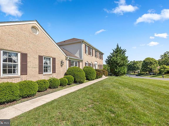 4th image of 1416 Rosewood Hill Dr