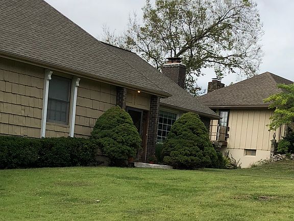 4th image of 6912 Wildwood Dr