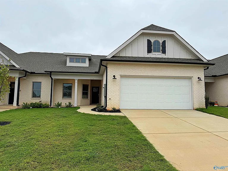311 Cornstalk Cir — Photo 1