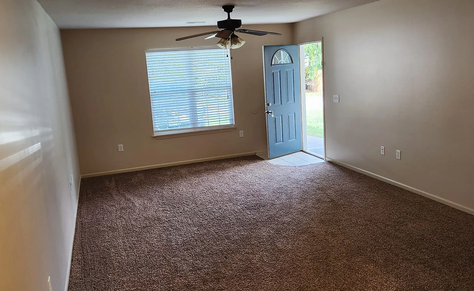 411 S Water St — Photo 2