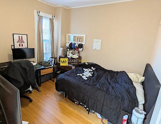 3rd image of 1518 Commonwealth Ave #3