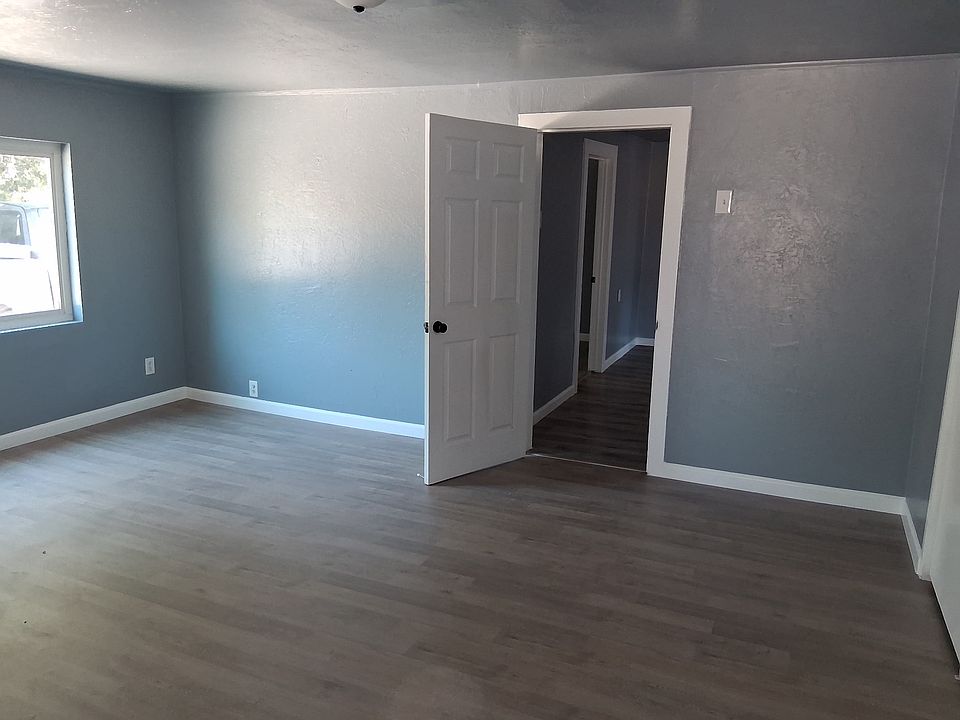 1st image of 2979 S Newman Ave