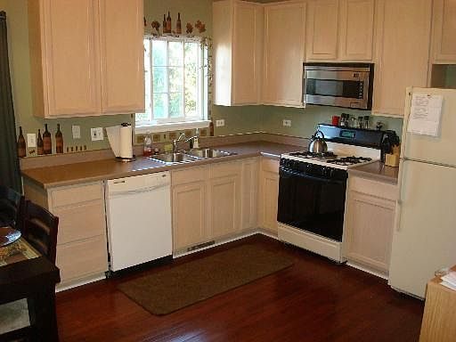 5th image of 182 Monarch Dr #2502