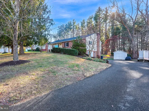 2753 Azure Ct, Jarrettsville, MD 21084