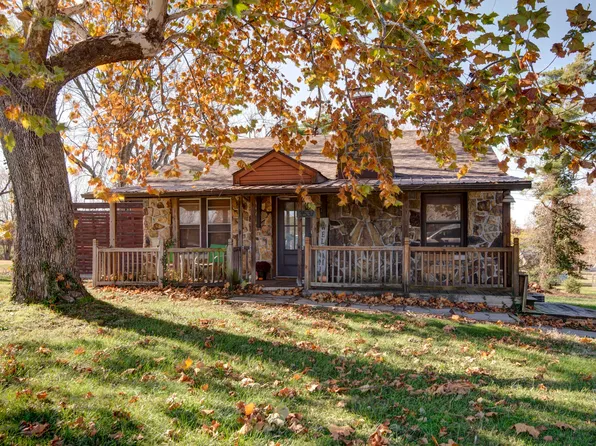 3537 N Farm Road 143, Springfield, MO 65803