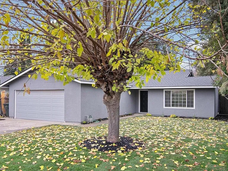 8737 Grayling Way — Photo 2