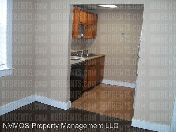 3rd image of 321 N 6th St #1