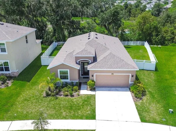 6689 Cobble Bliss St, Zephyrhills, FL 33541