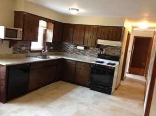 16108 Forest Ave, Oak Forest, IL 60452