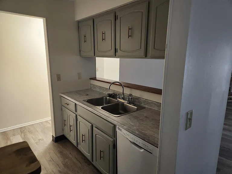 200 Northland Dr #731 — Photo 5