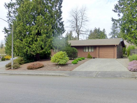 2nd image of 2103 Woodridge Ave